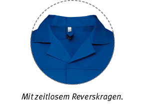 Mit zeitlosem Reverskragen